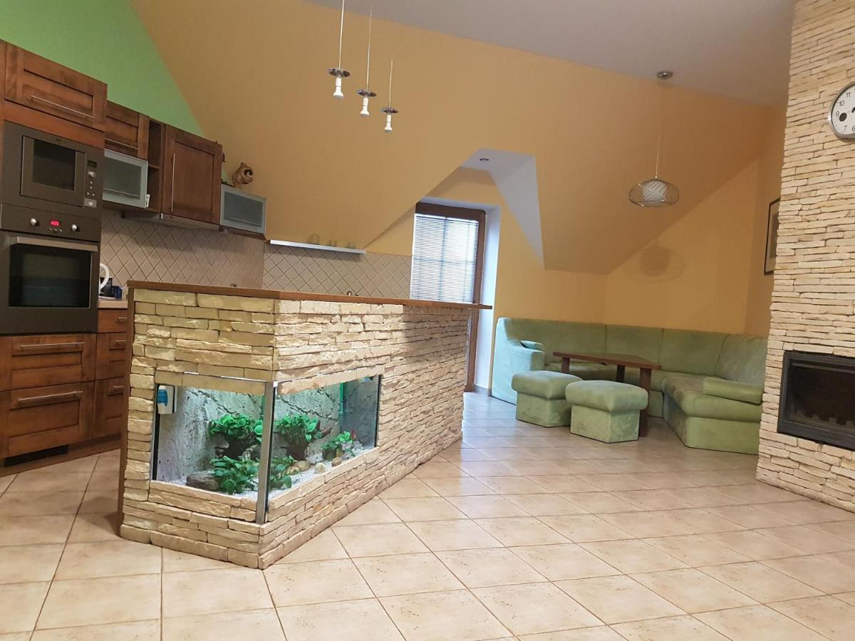 Apartman V Aleji Славков-у-Брна Экстерьер фото