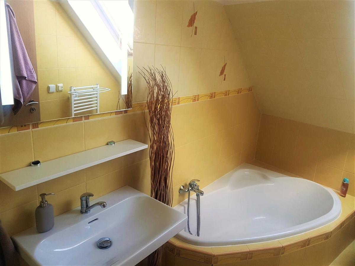 Apartman V Aleji Славков-у-Брна Экстерьер фото